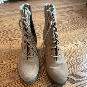 SO brown suede booties